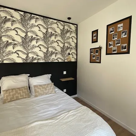 Hotel Un Coin Paisible 3*